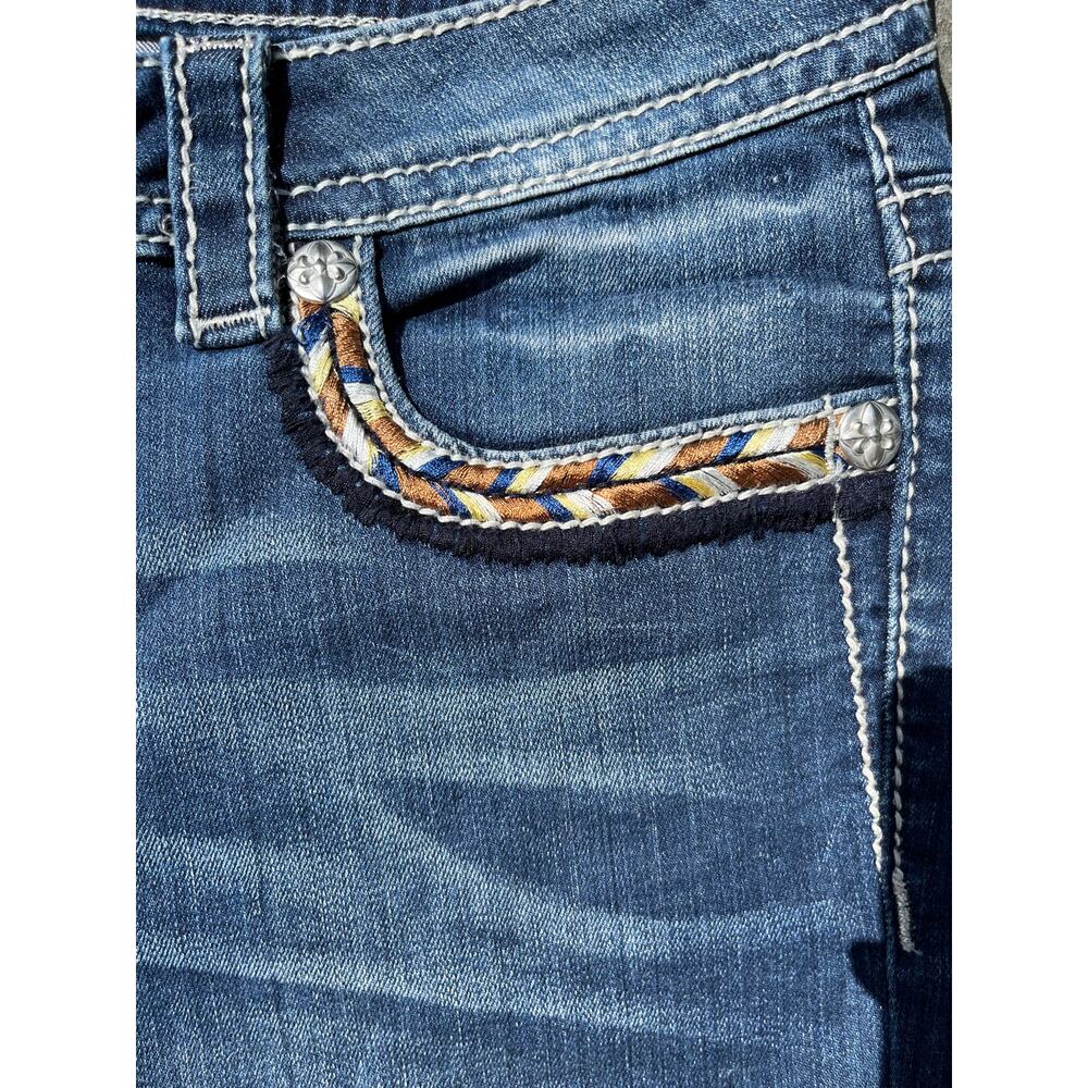 💎 Y2K Miss Me Embellished Winged Bermuda Shorts Size 30 💎 - Picture 3 of 8